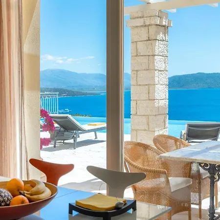 Luxury Penelope With Pool At Kerasia, Corfu 빌라
